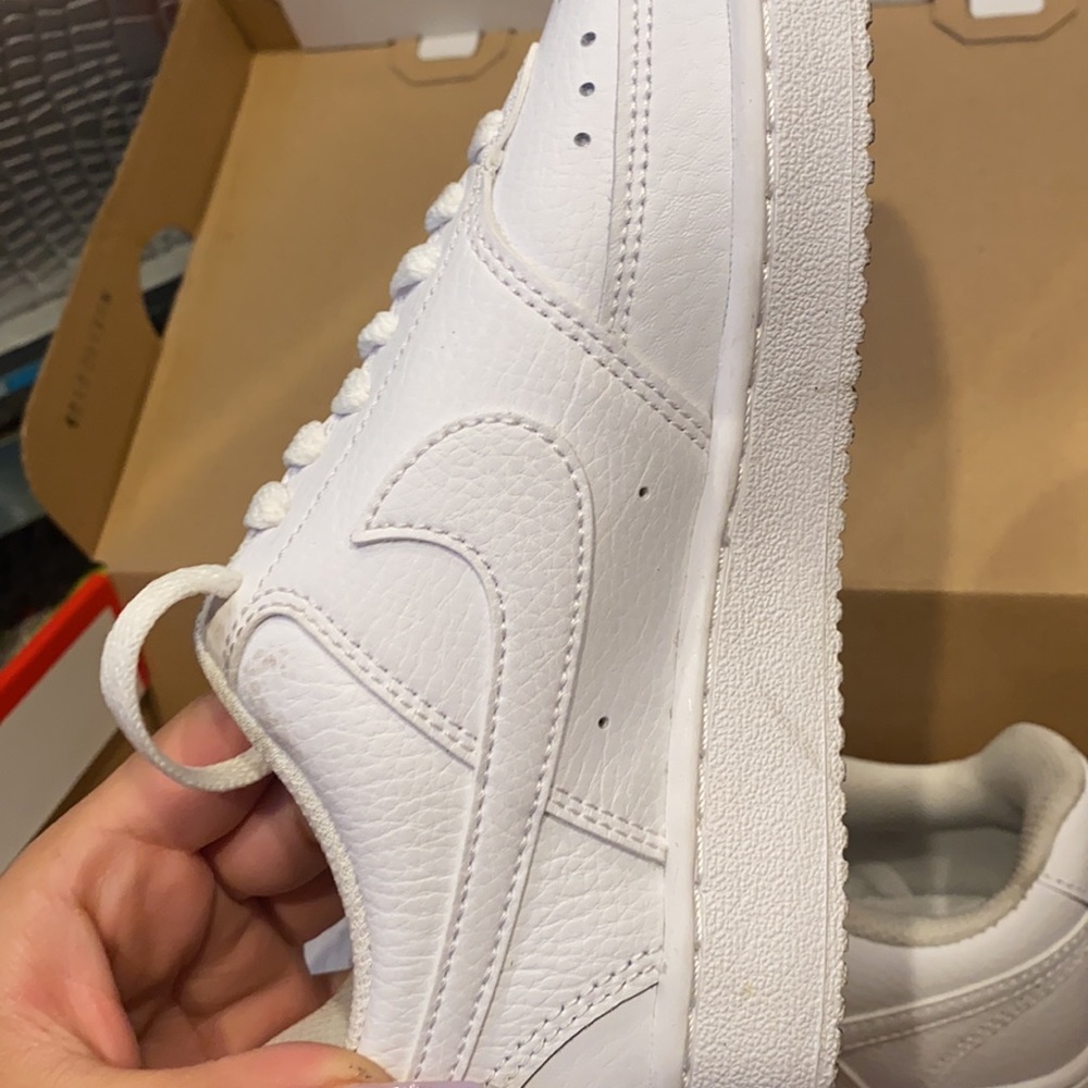 Nikes - Picture 4 of 8
